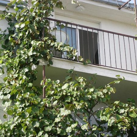 Apartments Prizmic Podstrana Luaran gambar