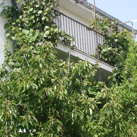 Apartments Prizmic Podstrana Luaran gambar