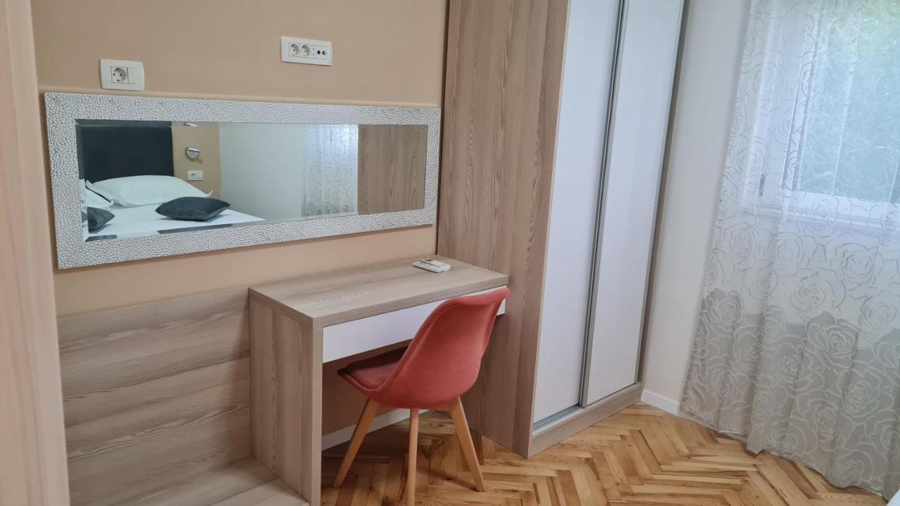 Apartments Prizmic Podstrana Luaran gambar