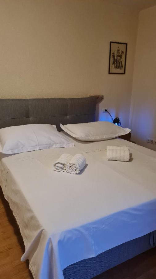 Apartments Prizmic Podstrana Luaran gambar